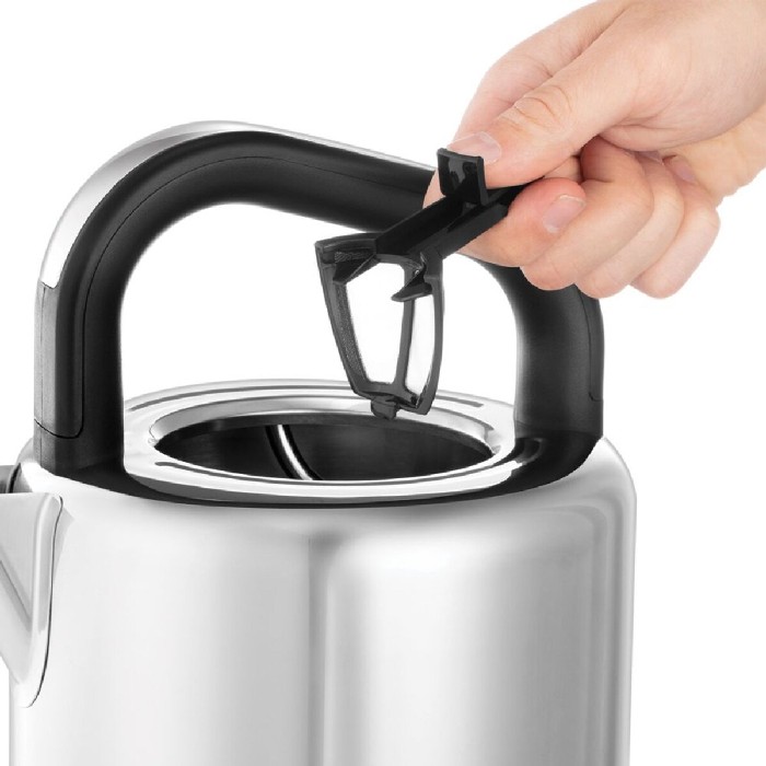 small-appliances/kettles/russell-hobbs-kettle-15l-distinctions-black